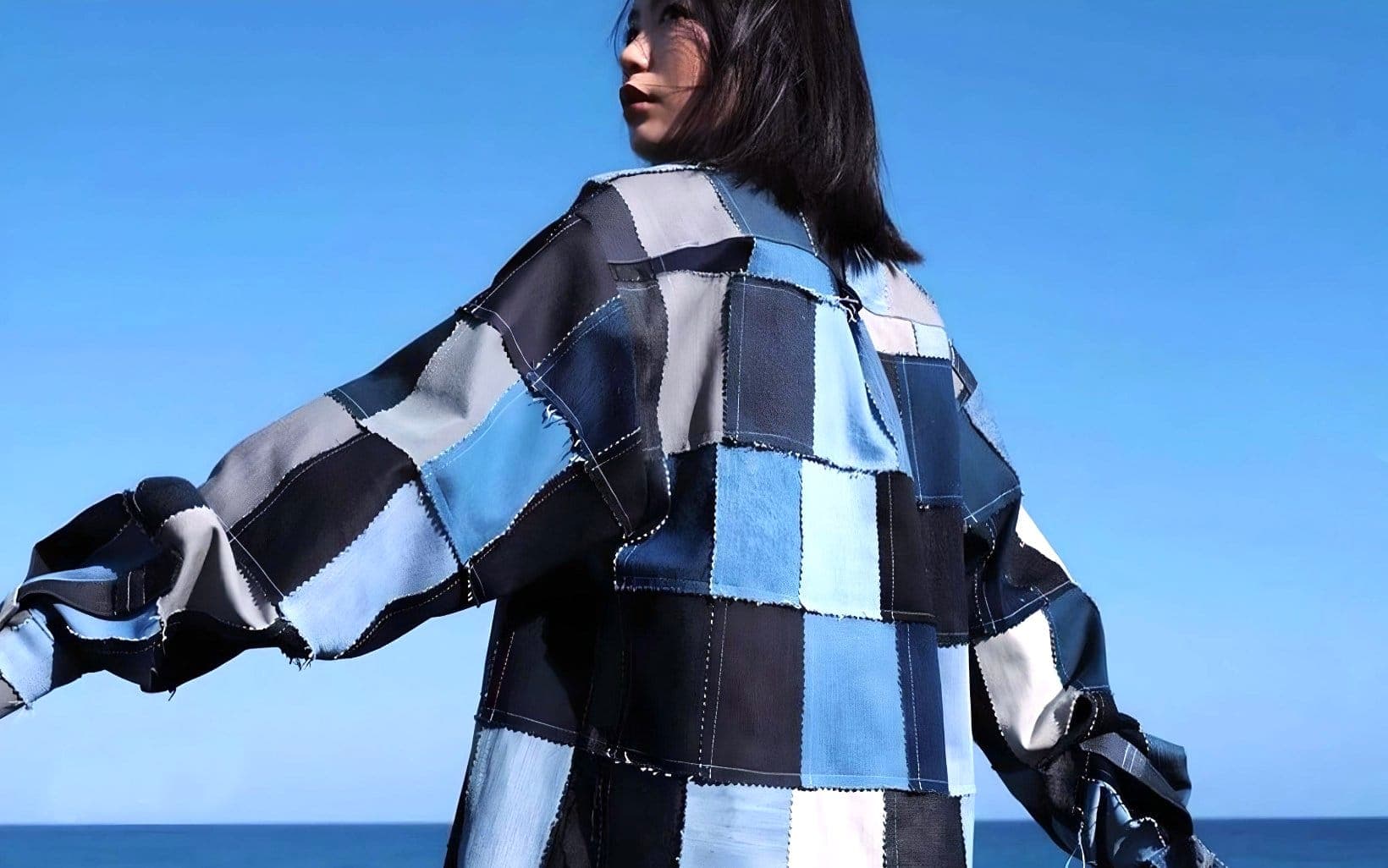 In this article, we'll delve into the innovative ways technology is transforming the concept of upcycling, breathing new life into old garments and accessories while minimizing waste and environmental impact.