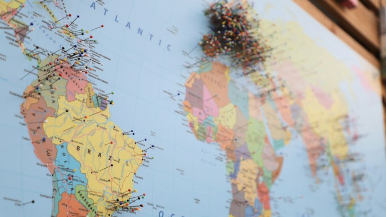 Coordinate Work Across Time Zones Without Calendar Confusion